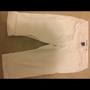 White jean capris